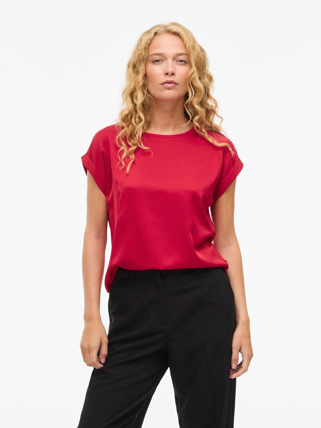 model_shot-front